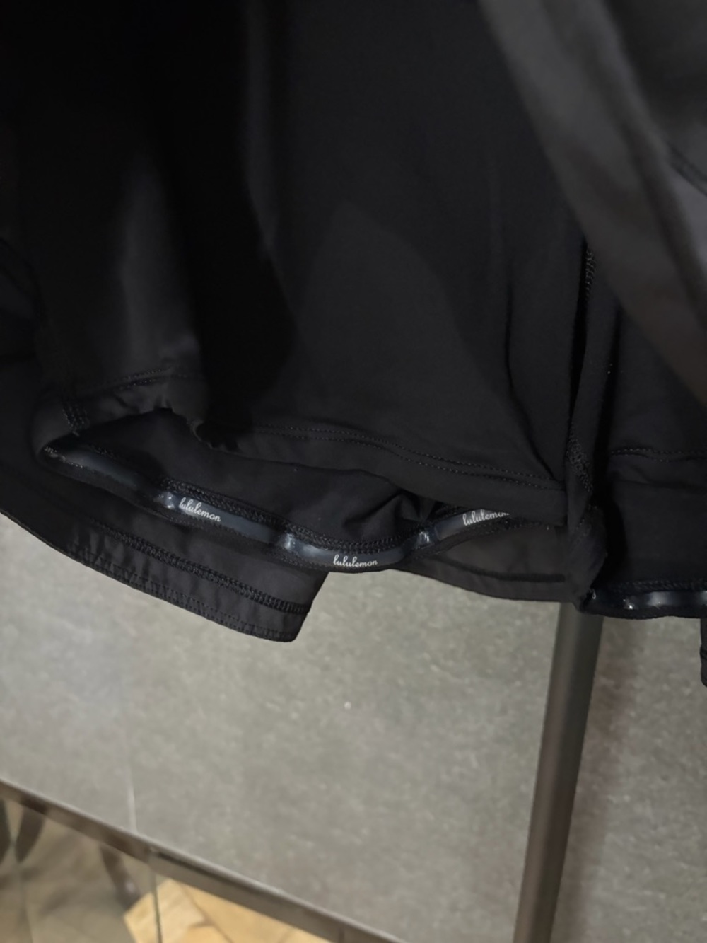 Lululemon Pace Rival Mid Rise Skirt Black Size 8 - Picture 13 of 15